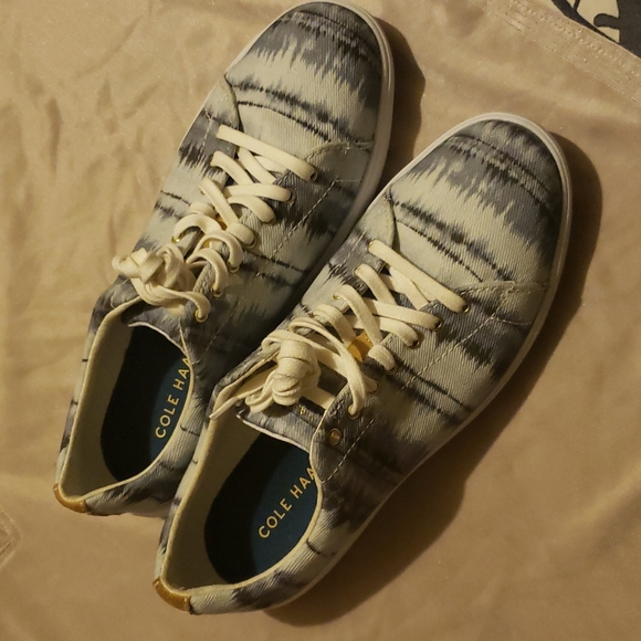 Cole Haan NEW Sneakers - Picture 4 of 11
